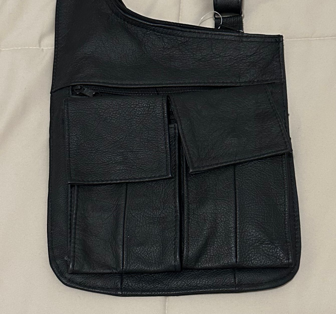Leather shoulder bag